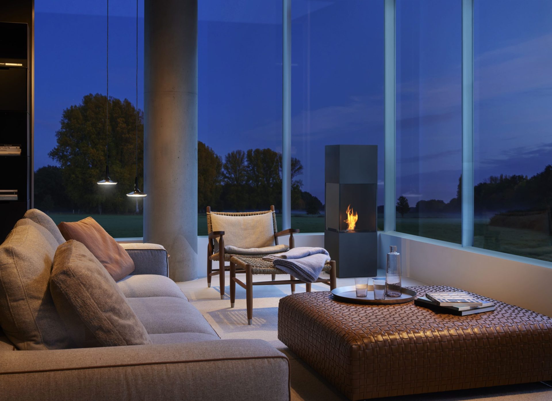 EcoSmart BE Black Lounge