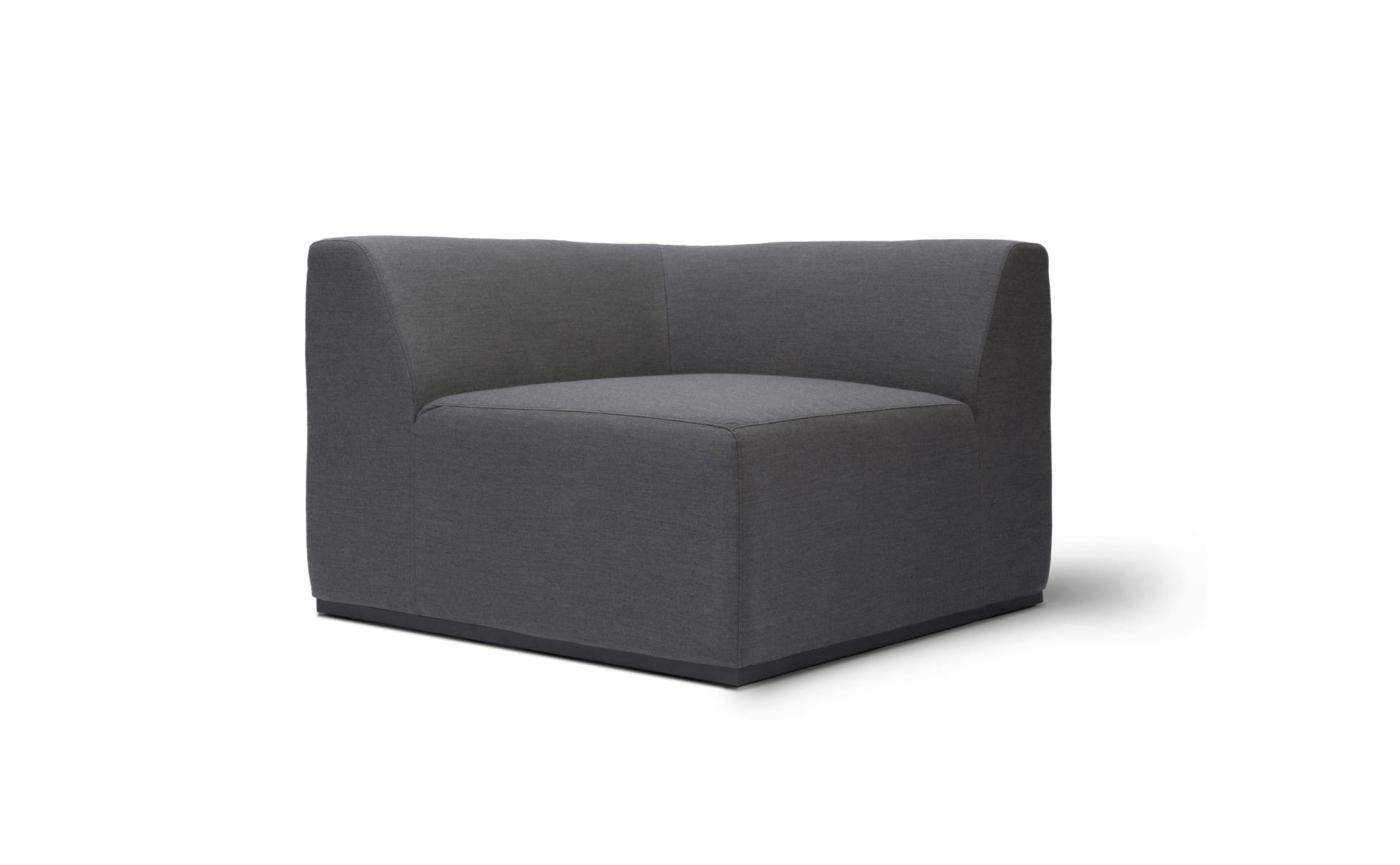 blinde design relax c37 corner modular sofa chair in flanelle 45 angle view
